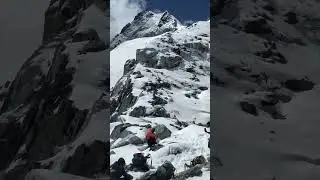 EBC & Gokyo Lake Trek - At the Highest Point of Chola Pass