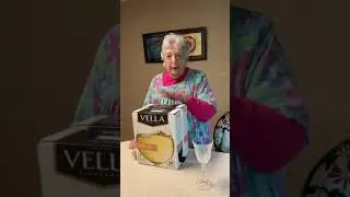 Tutorial for fast and easy opening of boxed wine.