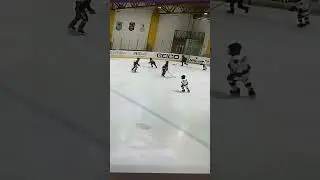 Johnny Hockey - Backchecking to get the puck out of the D zone quickly