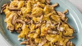 High Protein Egg scramble! (CookingWitAux)