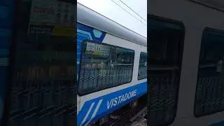 13053 Kulik Express with Vistadome Coach Howrah To Radhikapur #train