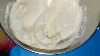 Easy cake frosting using prestige