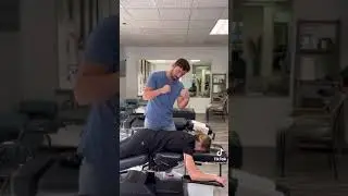 Один из *САМЫХ ГРОМКИХ* переломов в средней части спины за всю историю! #хиропрактик #трещины #ко...