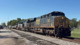 CSX 890 leads M574 with a friendly engineer at Horse Cave