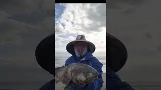 Fishing Melbourne Beach in extreme conditions and catching my PB redfish!