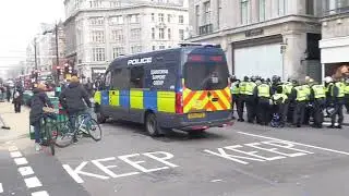 Anti-lockdown protest in Oxford Street, London, 28.11.20