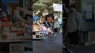 Pike Place, Starbucks, Fish Throwing #fyp #shorts #seattle #pikeplacemarket #fishmarket #travel