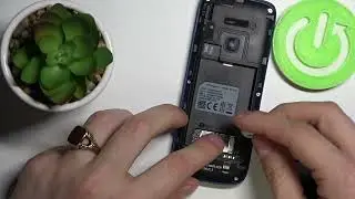 NOKIA 225 4G | Установка СИМ-карты и карты памяти на NOKIA 225 4G