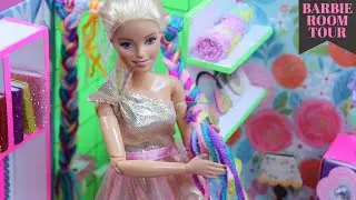 BARBIE DOLL BEDROOM AND BATHROOM TOUR - FINALLY BARBIE CAN TALK AGAIN.