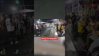 Он отправил мяч глубоко в 