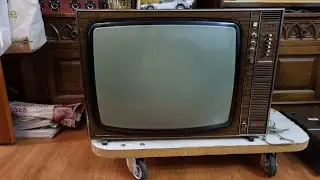 Inbetriebnahme eines angeblichen reparierten  Philips Mediator color 66 mit  K7 Chassis Fernseher .