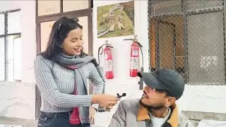 Chitchat with college students 🫣#delhi #minivlog #enjoy #funny 