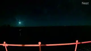 A Meteorite lights up the sky in the UP