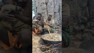 Wow 😋😋😋 That's Incredible Delicious Soup Prepared For The Tribe's Lunch ❤️❤️❤️😋😋😋