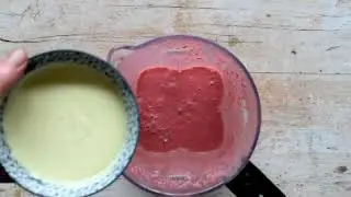 How to make reduced fat Raspberry & White Chocolate Ganache Tarts.