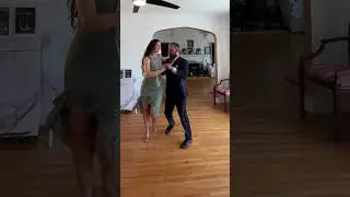 Alejandro Sol and Elena Runceanu dancing Salsa LA Style