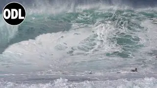 Surfers Get Caught By 2nd Reef Bomb!!