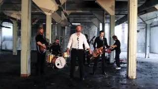 THE BRIGADE: We all fall down (oficjalny teledysk)