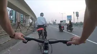 STORY OF AN ELDERLY PERSON CYCLING TO HIS WORKPLACE