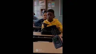 Example of Using SH 055UAx Mobile Phone Signal Detector  in a Classroom