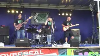 The Treble Fours @ Overseal Overload 2017 (7)