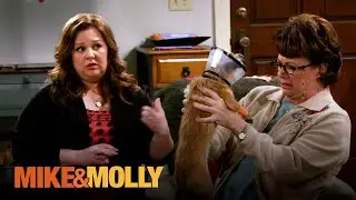 Molly’s Slip-up Sends Peggy’s Dog to the Vet | Mike & Molly