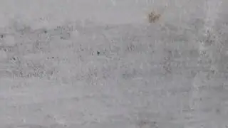Dei um soco na parede eh olha no que deu