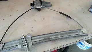 Front window motor-regulator replacement (2001-2007 Ford Escape)