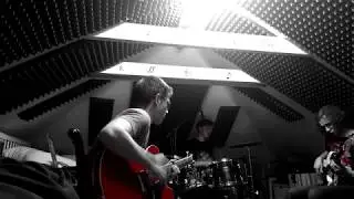 BASS-DRIVEN JAM [BYDLAK JAMS]