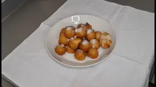 JE ME FAIS PLAISIR AVEC DES BEIGNETS CHAUD EN SOIREE