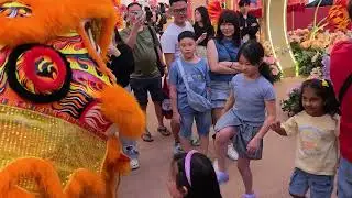 Lion Dance (m&uacute;a l&acirc;n 舞獅 barongsai) by Kwong Ngai 光藝 @ TRX Kuala Lumpur CNY2026 20260124