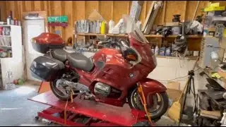BMW R1100RT Oil Filler Seal Replacement