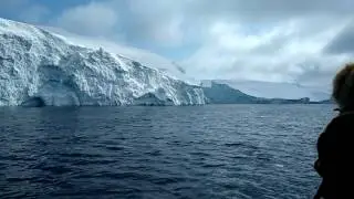 Iceberg Boat Tour