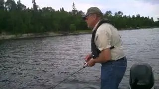 Northland Fishing Tackle Slick-Stick Bottom Bouncer Sinker Weight Review