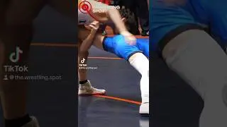 Daniel Lehman locks up a leg lace against Ryan Beedon...  