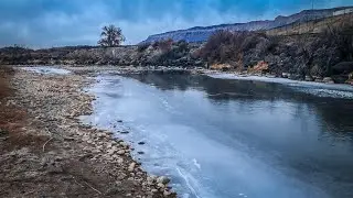 Icy Rockhounding On The Colorado River