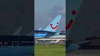 TUI 767 Landing on Runway 23R at Manchester Airport #shorts