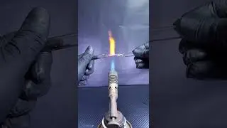 Tabela periódica gigante: O carbono flutuante!