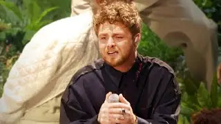 Alex Warren Gives SOULFUL VMAs Performance of Ordinary and Eternity