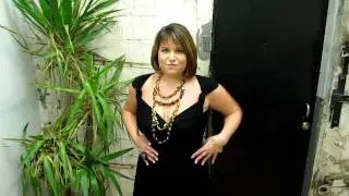 Эйми на фотосессии для клиентов Monif C. Plus Size