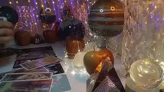 ACUARIO - LE FASCINAS... YA NO SABE QUE HACER PARA QUE LE DES TU AMOR!! PERO ALGO PASA...