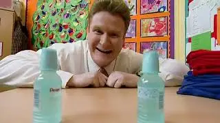 Me Too!: Series 2: Paper Football