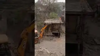 #अलवर में 300 साल पुराना मंदिर जमींदोज!#Rajasthan #AlwarTemple #Bulldozer #alwarnews #trending