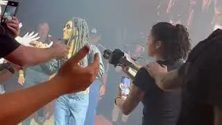 Lenny Kravitz - Let Love Rule (live)