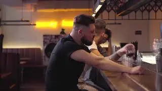 Auto Mutuo Aiuto. Video uomo con problemi di alcool
