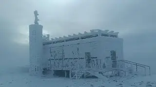 Świt na Śnieżce