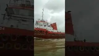 proses peluncuran kapal tunda
