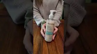 Aveeno Calm and Restore Nourishing Oat Cleanser