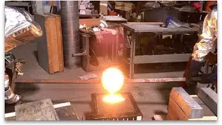 Iron casting a wheel hub.(?) 20Jun2020