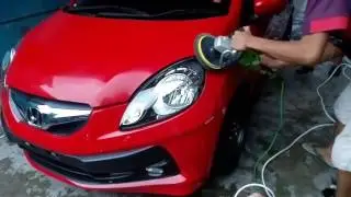 Polishing Honda brio red with Riwax RX 06